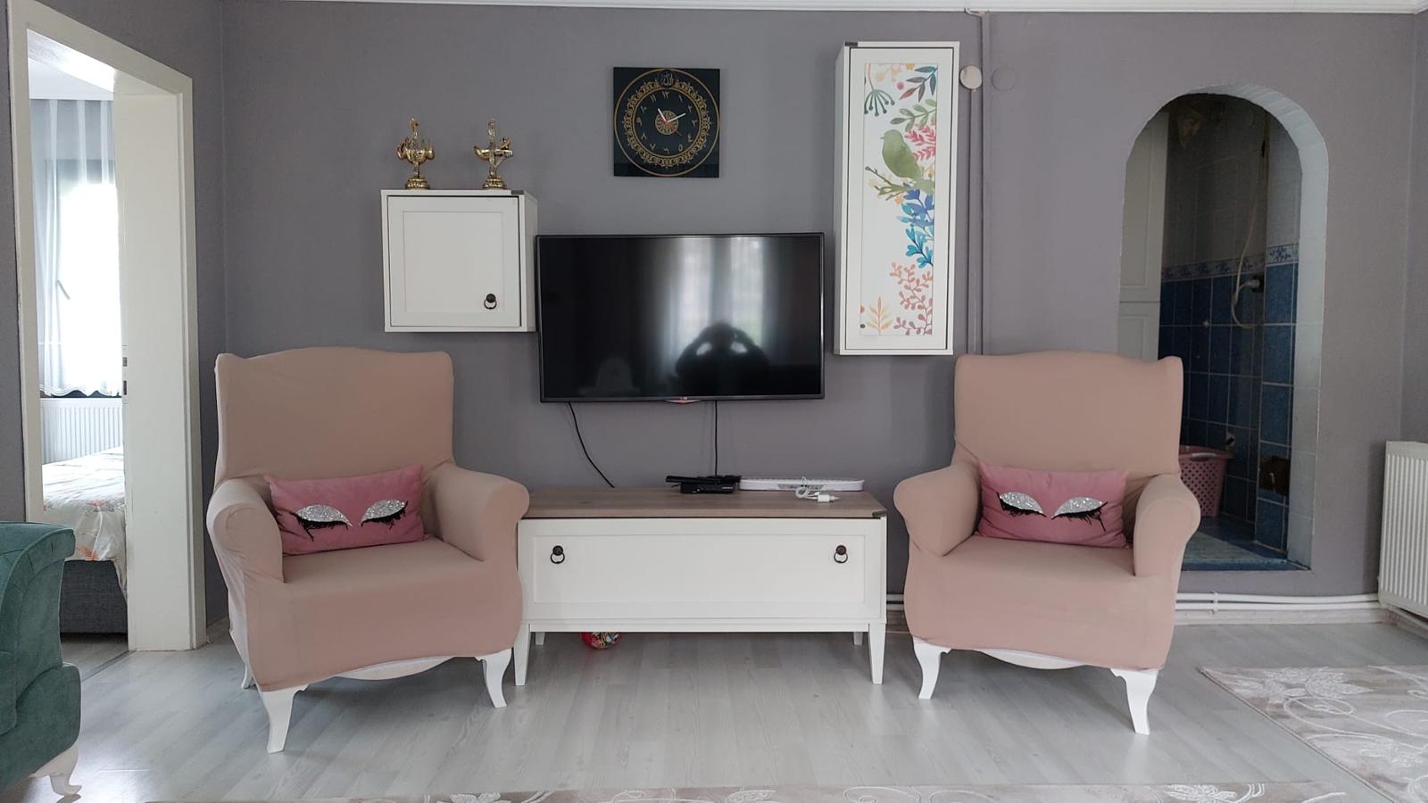 SATILIK 1.847 M2 ARSA VE İÇİNDE BİNA